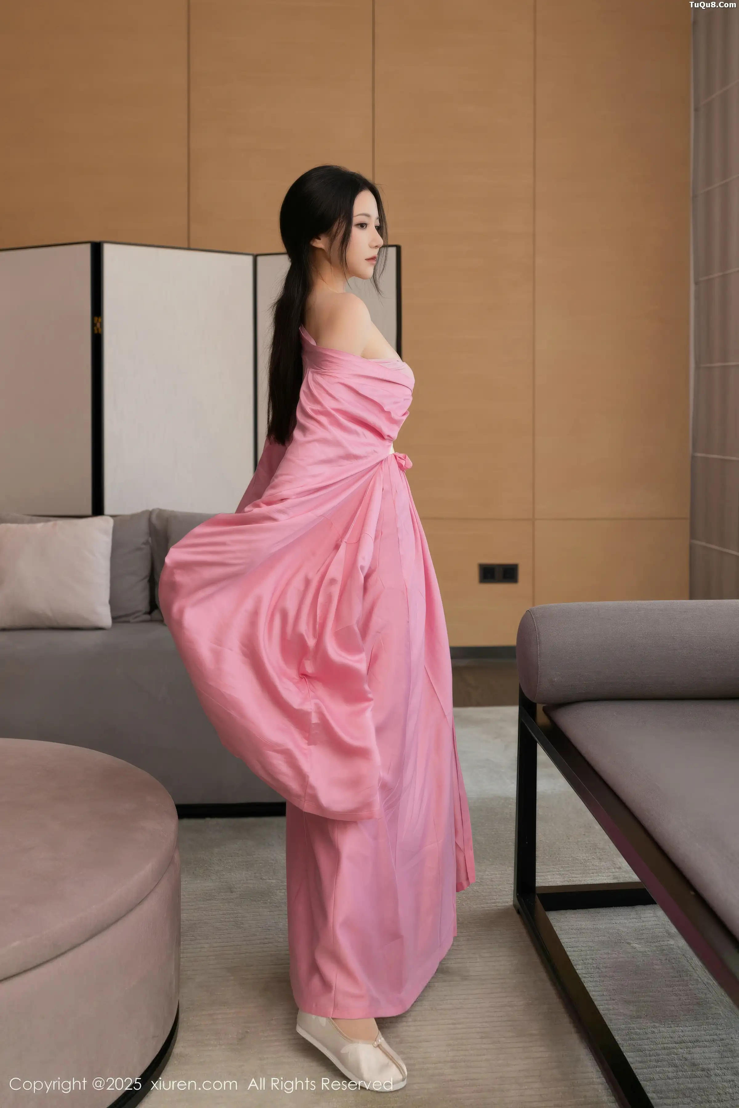 [[XiuRen秀人网]秀人网]No.11049_模特鱼子酱Fish性感粉色月影纱配超薄肉丝秀曼妙身姿诱惑写真82P