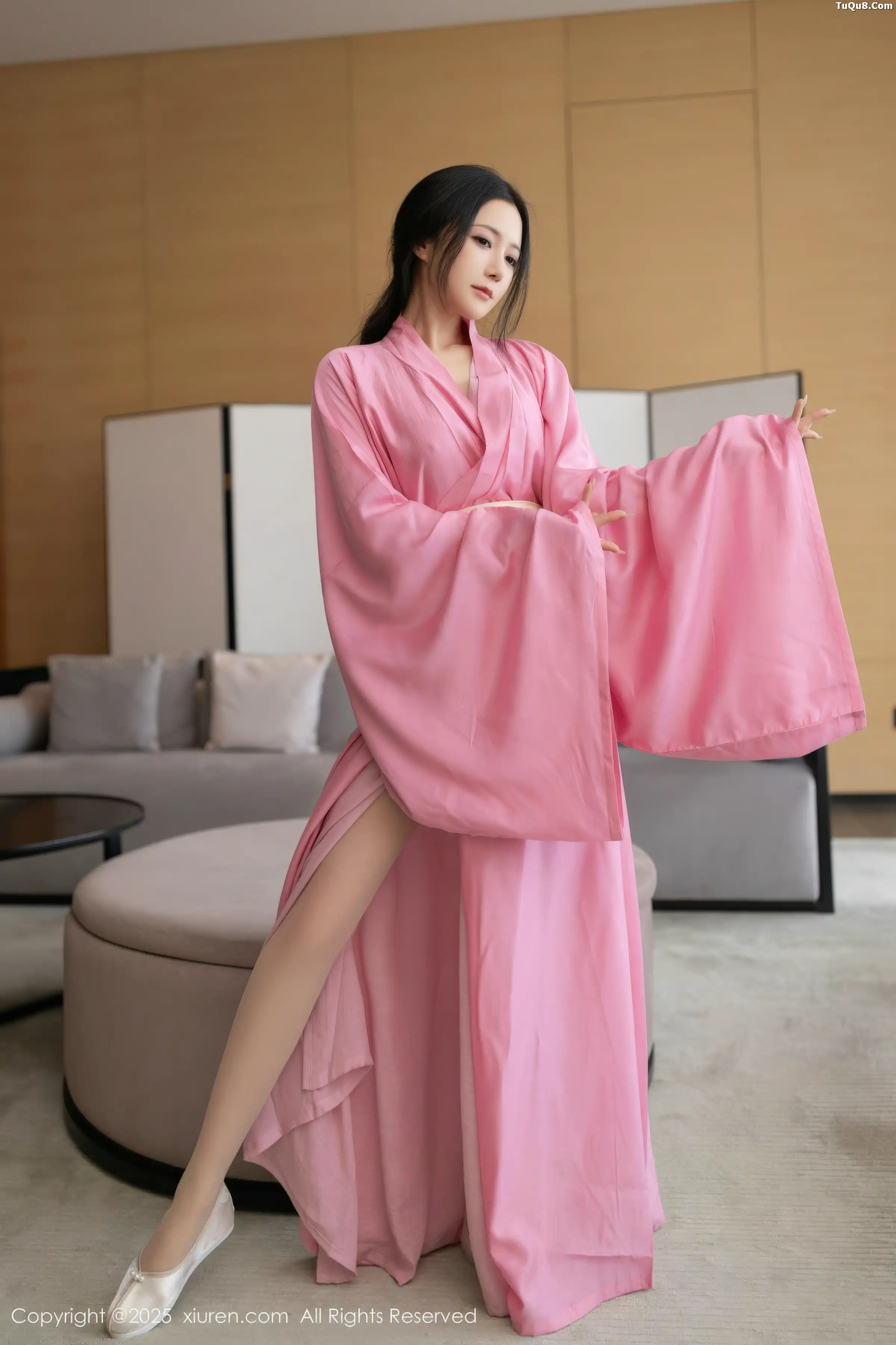 [[XiuRen秀人网]秀人网]No.11049_模特鱼子酱Fish性感粉色月影纱配超薄肉丝秀曼妙身姿诱惑写真82P