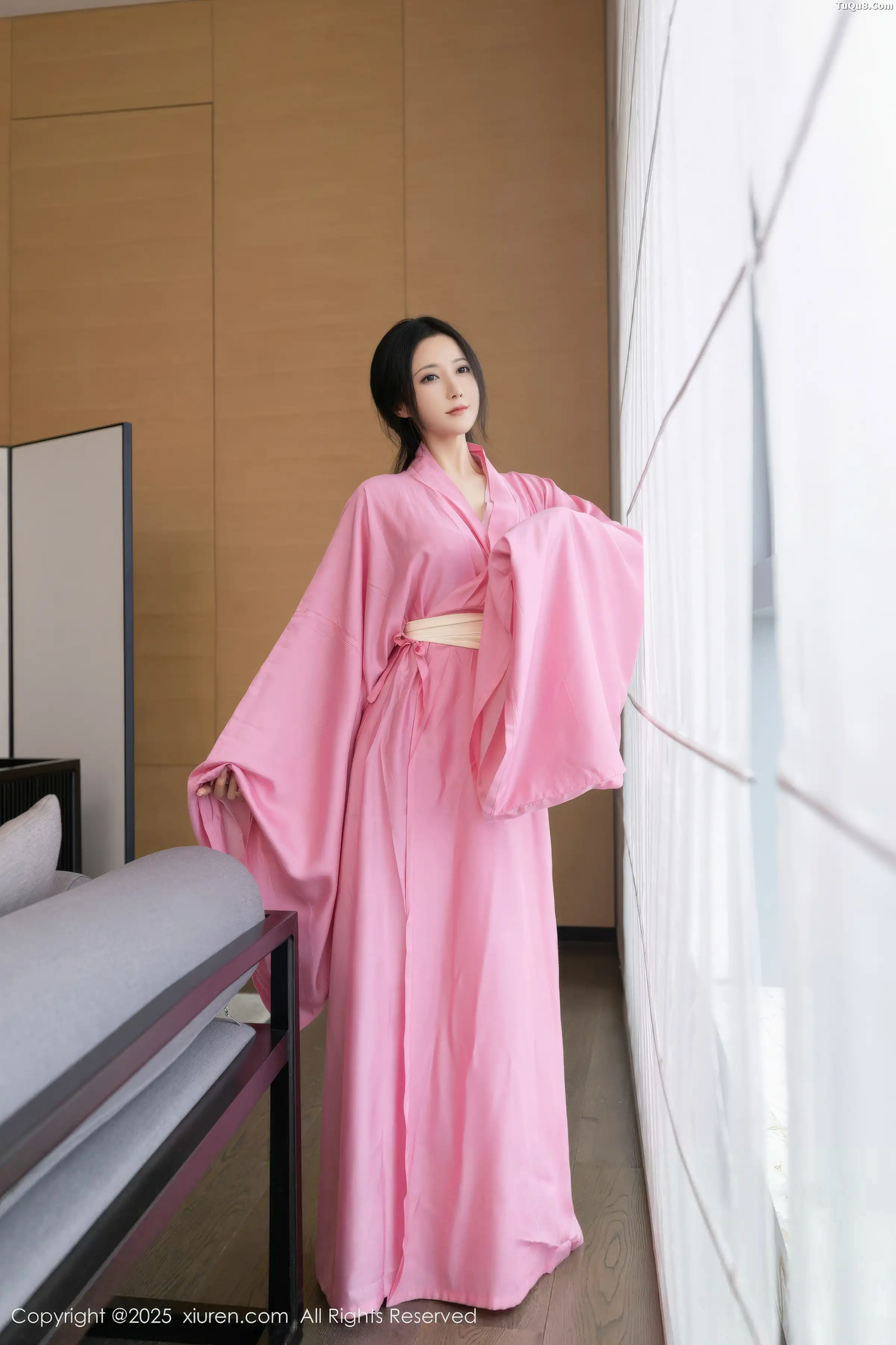 [[XiuRen秀人网]秀人网]No.11049_模特鱼子酱Fish性感粉色月影纱配超薄肉丝秀曼妙身姿诱惑写真82P