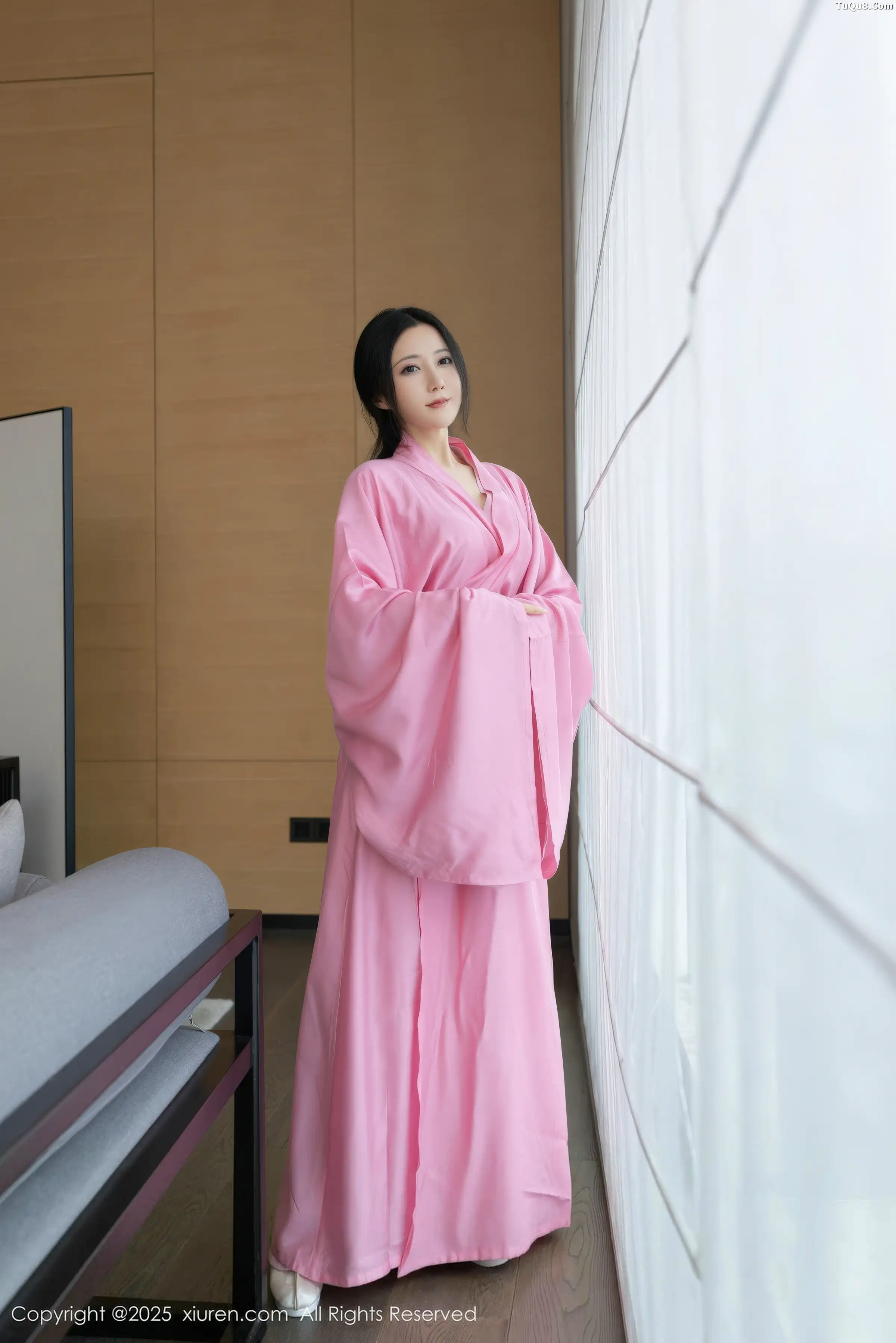 [[XiuRen秀人网]秀人网]No.11049_模特鱼子酱Fish性感粉色月影纱配超薄肉丝秀曼妙身姿诱惑写真82P