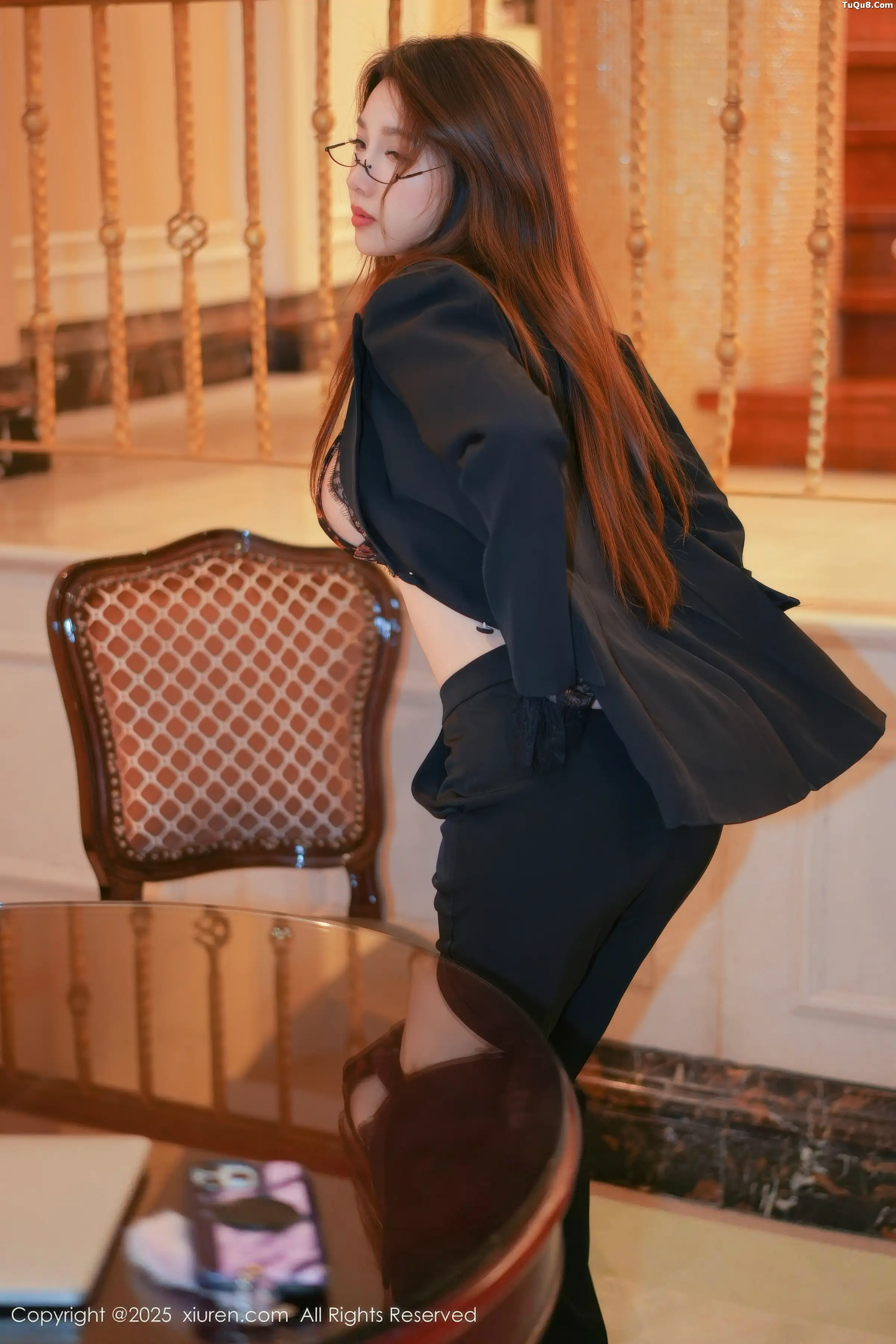 [[XiuRen秀人网]秀人网]No.11007_模特Twins-夭夭性感西服露豹纹内衣配闪亮黑丝秀曼妙身姿诱惑写真82P