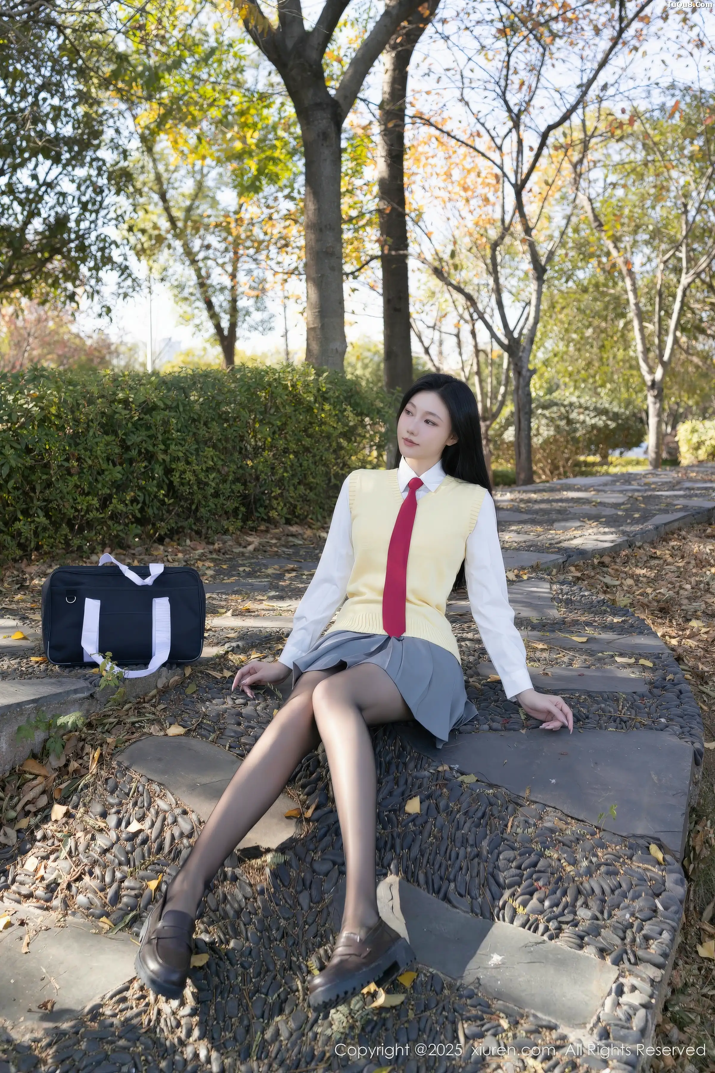 [[XiuRen秀人网]秀人网]No.11087_模特安然anran性感学生装扮百褶短裙配开档黑丝秀美腿诱惑写真77P