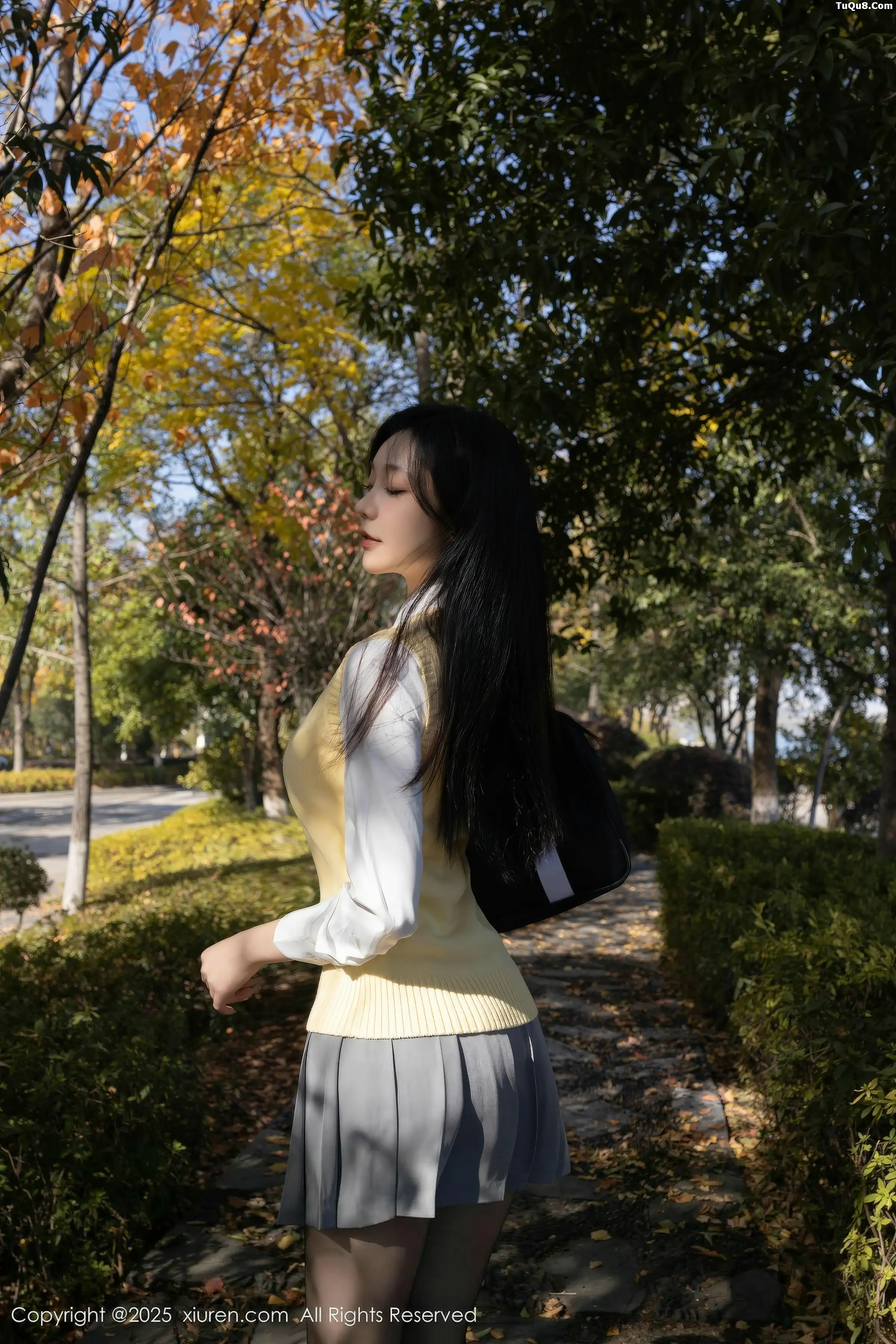 [[XiuRen秀人网]秀人网]No.11087_模特安然anran性感学生装扮百褶短裙配开档黑丝秀美腿诱惑写真77P