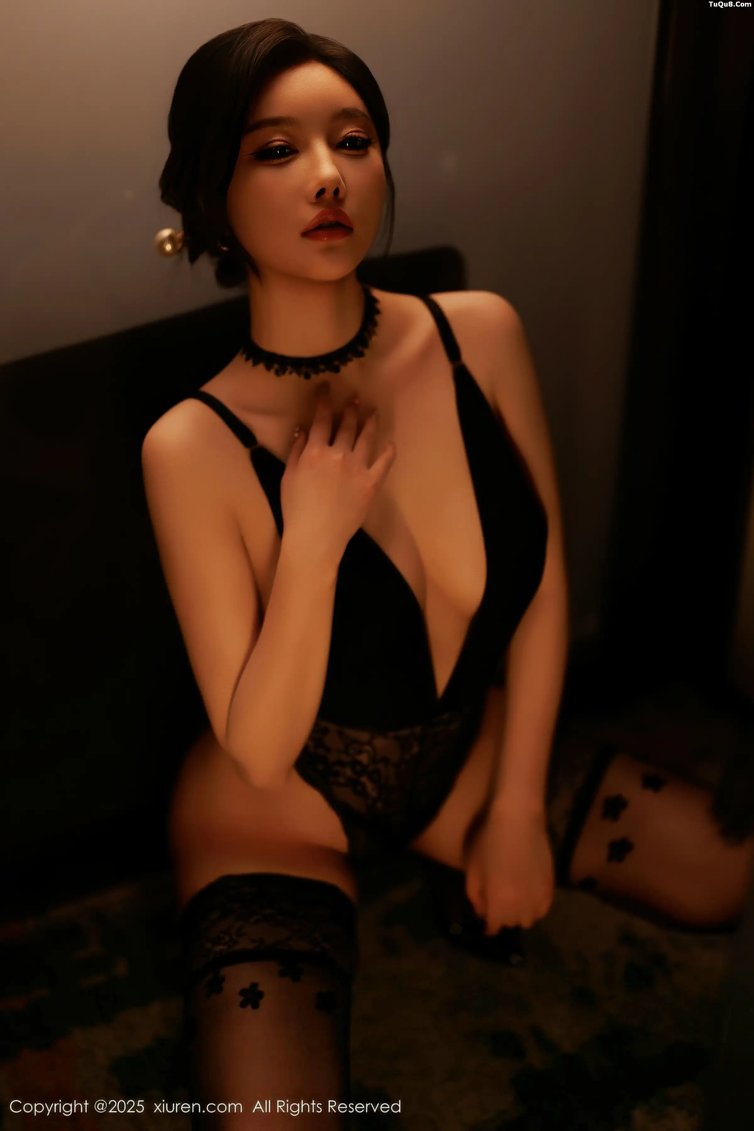 [[XiuRen秀人网]秀人网]No.11013_女神CHENCHEN.性感黑色情趣内衣配黑丝袜秀丰腴身材诱惑写真83P