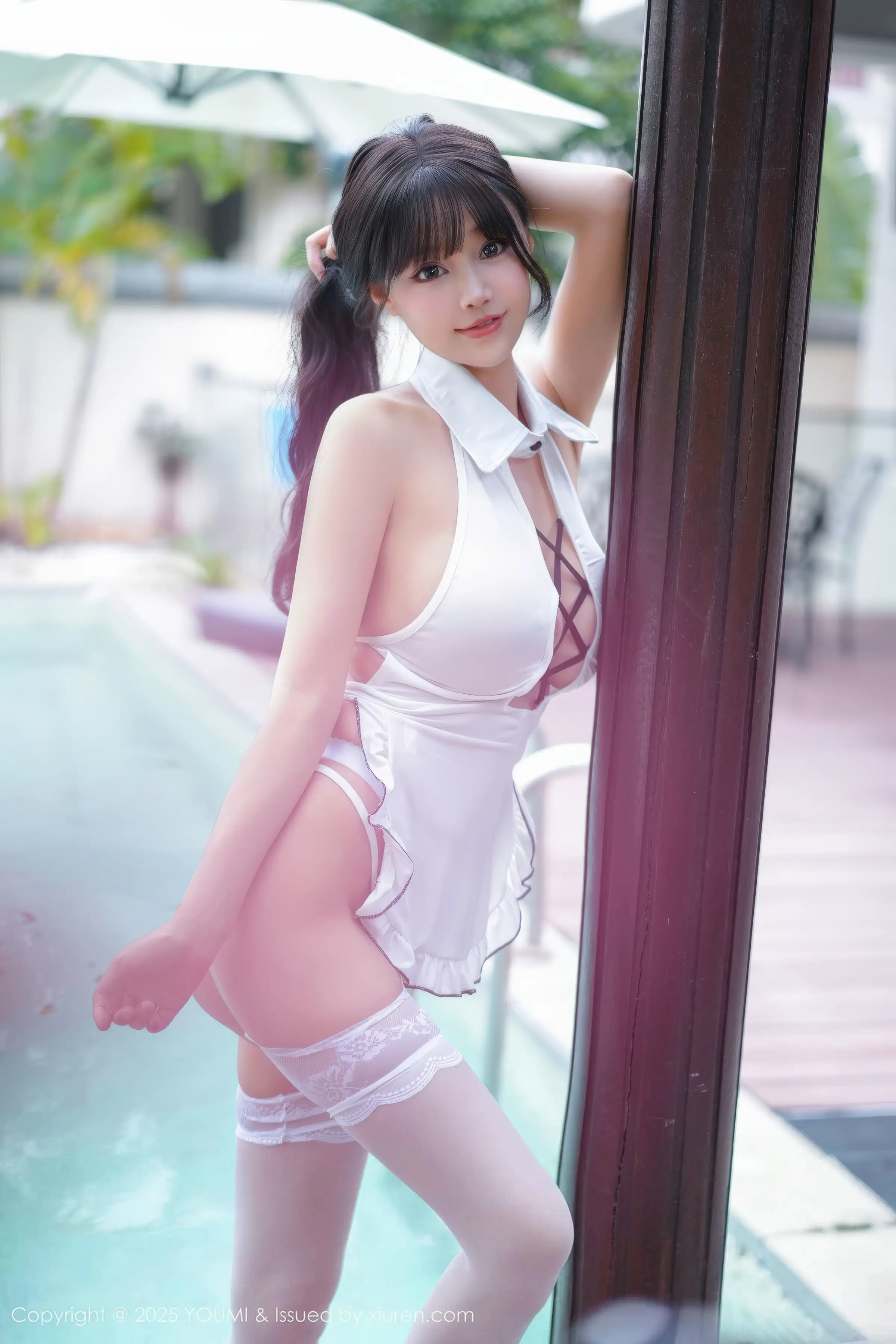 [YouMi尤蜜荟]Vol.1190_女神心上可Flora性感白色情趣服饰配白丝吊袜秀丰满身材诱惑写真75P